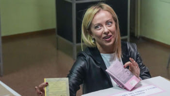 ইতালির নতুন প্রধানমন্ত্রী হচ্ছেন জর্জিয়া মেলোনি। ছবি: এপি