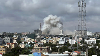 সোমালিয়ায় গাড়ি বোমা হামলা