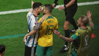 Messi pressed Behich