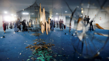 ব্রাসিলিয়ার সহিংসতার ঘটনায় দেশটির জাতীয় কংগ্রেস ব্যাপক ক্ষয়ক্ষতির শিকার হয়। ছবি: রয়টার্স