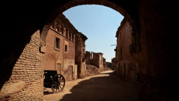 বিশ্বের ২০ পরিত্যক্ত অথচ আকর্ষণীয় স্থান 