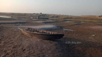 শুষ্ক মৌসুমে পদ্মা