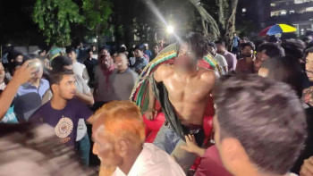 রক্তাক্ত জোবায়ের, প্রলয় গ্যাংয়ের বিরুদ্ধে ‘লিখিত অভিযোগ পেলে’ তদন্ত করবেন প্রক্টর প্রলয় গ্যাং