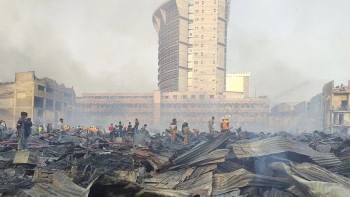 বঙ্গবাজার, বঙ্গবাজার আগুন, ফায়ার সার্ভিস ও সিভিল ডিফেন্স,