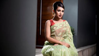 ঈদে পছন্দের তালিকায় রাখতে পারেন জামদানি