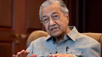 পূর্ব পশ্চিমের সংঘাত