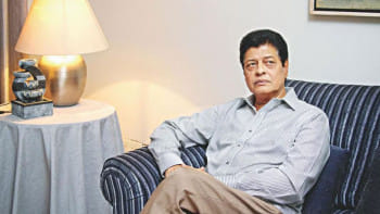 নায়ক ফারুক