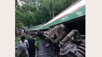 সিলেটের সঙ্গে ঢাকা-চট্টগ্রামের রেল যোগাযোগ বন্ধ ট্রেন লাইনচ্যুত