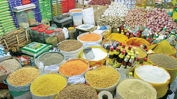 মে মাসে খাদ্য মূল্যস্ফীতি ৪০ বেসিস পয়েন্ট বেড়ে দাঁড়িয়েছে ৯ দশমিক ২৪ শতাংশে। ছবি: স্টার