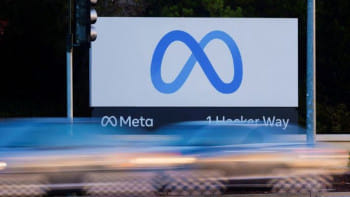 টুইটারকে টেক্কা দিতে ‘থ্রেডস’ আনছে মেটা