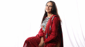 সানজিদা প্রীতি ২১ বছর ধরে মঞ্চ নাটকে অভিনয় করছেন। ছবি: শেখ মেহেদী মোরশেদ/স্টার