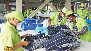 পোশাকশ্রমিকদের নূন্যতম মজুরি