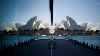 অস্ট্রেলিয়ার মাইলফলক স্থাপনা সিডনি অপেরা হাউস। ছবি: রয়টার্স