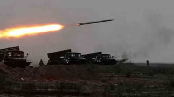 ইরান-পাকিস্তানের পাল্টাপাল্টি হামলার সম্ভাব্য অভিঘাত