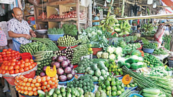 সবজির দামবৃদ্ধির দায় কার?