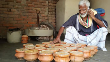 স্কুল থেকে ঝরেপড়াদের রক্ষায় দই বিক্রেতা জিয়াউল হকের ৬ দশকের যাত্রা জিয়াউল হক