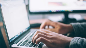 কর্মজীবনে অন্যের সাফল্যে হতাশা 