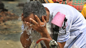 জলীয় বাষ্প বাড়াবে গরমের তীব্রতা, আজও বৃষ্টি-বিক্ষিপ্তভাবে শিলা বৃষ্টির সম্ভাবনা