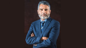 সাব্বির আহমেদ, ভিসা, নেপাল, ভুটান, এইচএসবিসি, স্ট্যান্ডার্ড চার্টার্ড বাংলাদেশ,