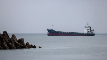 তাইওয়ানের সমুদ্র বন্দর কিনমেনের কাছে জাহাজ দেখা যাচ্ছে। ছবি: এএফপি