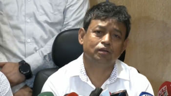 খুনিরা এমপি আনারকে জিম্মি করে হুন্ডির মাধ্যমে টাকা নিতে চেয়েছিল: ডিবি প্রধান