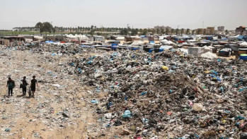 প্রায় ৯ মাসের সংঘাতে গাজা এখন কার্যত ধ্বংস্তুপে পরিণত হয়েছে। ছবি: এএফপি