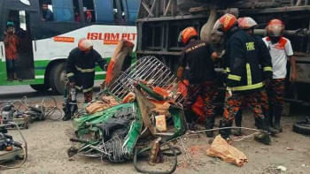 ময়মনসিংহে ট্রাকচাপায় অটোরিকশার চালক ও যাত্রী নিহত