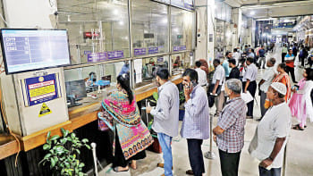 Xotinimning hammomdagi yalangoch surati Dadam, onam va men porno, seksual oila, onlayn tomosha qilamiz