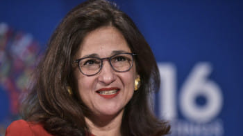 কলাম্বিয়া বিশ্ববিদ্যালয়ের প্রেসিডেন্ট নেমাত মিনোশে শফিক। ফাইল ছবি: এএফপি