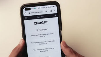 প্রতি সপ্তাহে চ্যাটজিপিটি ব্যবহার করেন ২০ কোটি মানুষ। ছবি: আনস্প্ল্যাশ