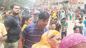 পোশাক কারখানা, ওষুধ কারখানা, শ্রমিক বিক্ষোভ,