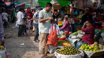 পলিথিন নিষিদ্ধ