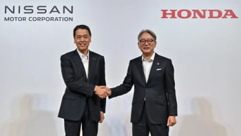 ২০২৪ সালের আগস্টে বৈঠক করেন হোন্ডা-নিশানের শীর্ষ কর্মকর্তারা। ফাইল ছবি: রয়টার্স