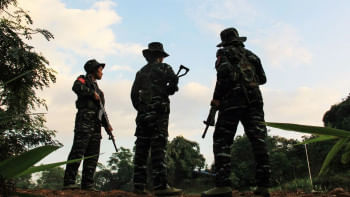 আরাকান আর্মিতে অসংখ্য নারী সেনাও যোগ দিয়েছে। ফাইল ছবি: সংগৃহীত