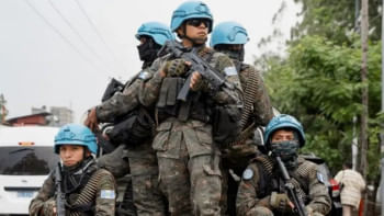 ডিআর কঙ্গোর গোমা শহরে টহল দিচ্ছেন জাতিসংঘের শান্তিরক্ষীরা। ছবি: রয়টার্স