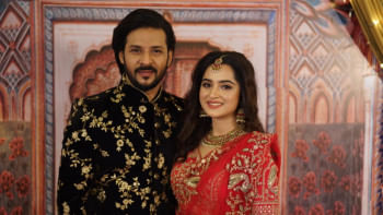 নিরব ও কেয়া পায়েল