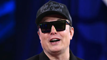 মার্কিন ধনকুবের ইলন মাস্ক। ছবি: এএফপি