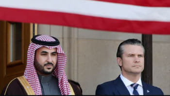 ওয়াশিংটনে বৈঠক করেন সৌদি ও মার্কিন প্রতিরক্ষামন্ত্রীরা। ছবি: রয়টার্স