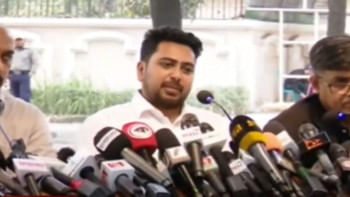 উপদেষ্টা নাহিদ ইসলামের পদত্যাগ