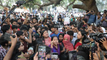 নতুন ছাত্র সংগঠন আত্মপ্রকাশের আগে ঢাবিতে বেসরকারি বিশ্ববিদ্যালয় শিক্ষার্থীদের বিক্ষোভ নতুন ছাত্র সংগঠন আত্মপ্রকাশের আগে ঢাবিতে বেসরকারি বিশ্ববিদ্যালয় শিক্ষার্থীদের বিক্ষোভ