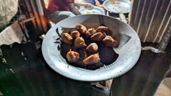 মাদারীপুরের ডিম চপ মাদারীপুরের ডিম চপ