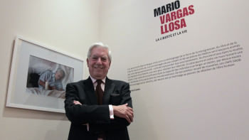 পেরুর নোবেলজয়ী লেখক মারিও বার্গাস ইয়োসা। ফাইল ছবি: এএফপি