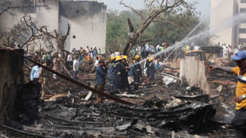 ভারতে বিমান বিধ্বস্ত ভারতে বিমান বিধ্বস্ত