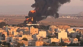 ইরানের মাশহাদ  বিমানবন্দরে ইসরায়েল হামলার দাবি করেছে। ছবি: সামাজিক মাধ্যম থেকে সংগৃহীত