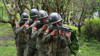 আরাকান আর্মির সেনাদের প্রশিক্ষণ। ফাইল ছবি: আরাকান আর্মির সামাজিক মাধ্যম পোস্ট