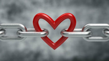 অতিরিক্ত ভালোবাসা, অতিরিক্ত ভালোবাসার সমস্যা, সম্পর্কের ভারসাম্যহীনতা, প্রেমে অভিযোগ, অবসেসিভ লাভ ডিসঅর্ডার, ওথেলো সিনড্রোম, ভালোবাসায় ঈর্ষা, অতিরিক্ত ভালোবাসার নেতিবাচক প্রভাব, সম্পর্কের মানসিক সমস্যা, ভালোবাসায় নিয়ন্ত্রণ প্রবণতা, প্রেমে অনিরাপত্তা, প্রে