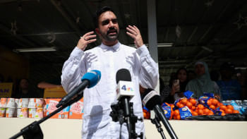 পুয়ের্তোরিকোর মসজিদে বক্তব্য রাখছেন জোহরাম 'কোয়ামে' মামদানি। ছবি: রয়টার্স