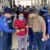 বিনা টিকিটে ট্রেন ভ্রমণ ঠেকাতে পুলিশের অভিযান বিনা টিকিটে ট্রেন ভ্রমণ ঠেকাতে পুলিশের অভিযান