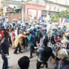 খুলনায় বিক্ষোভকারীদের পুলিশের বাধা খুলনায় বিক্ষোভকারীদের পুলিশের বাধা