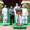 ভারতের নতুন পার্লামেন্ট ভবনের সামনে প্রধানমন্ত্রী মোদি ও অন্যান্যরা। ছবি: ডয়চে ভেলে